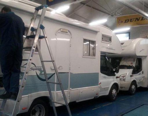 Autunno, tempo di pulizia e controlli per il camper